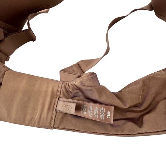 Skims Bra Size 38DD 38E Wireless Wire Free Brown Adjustable - Picture 4 of 4